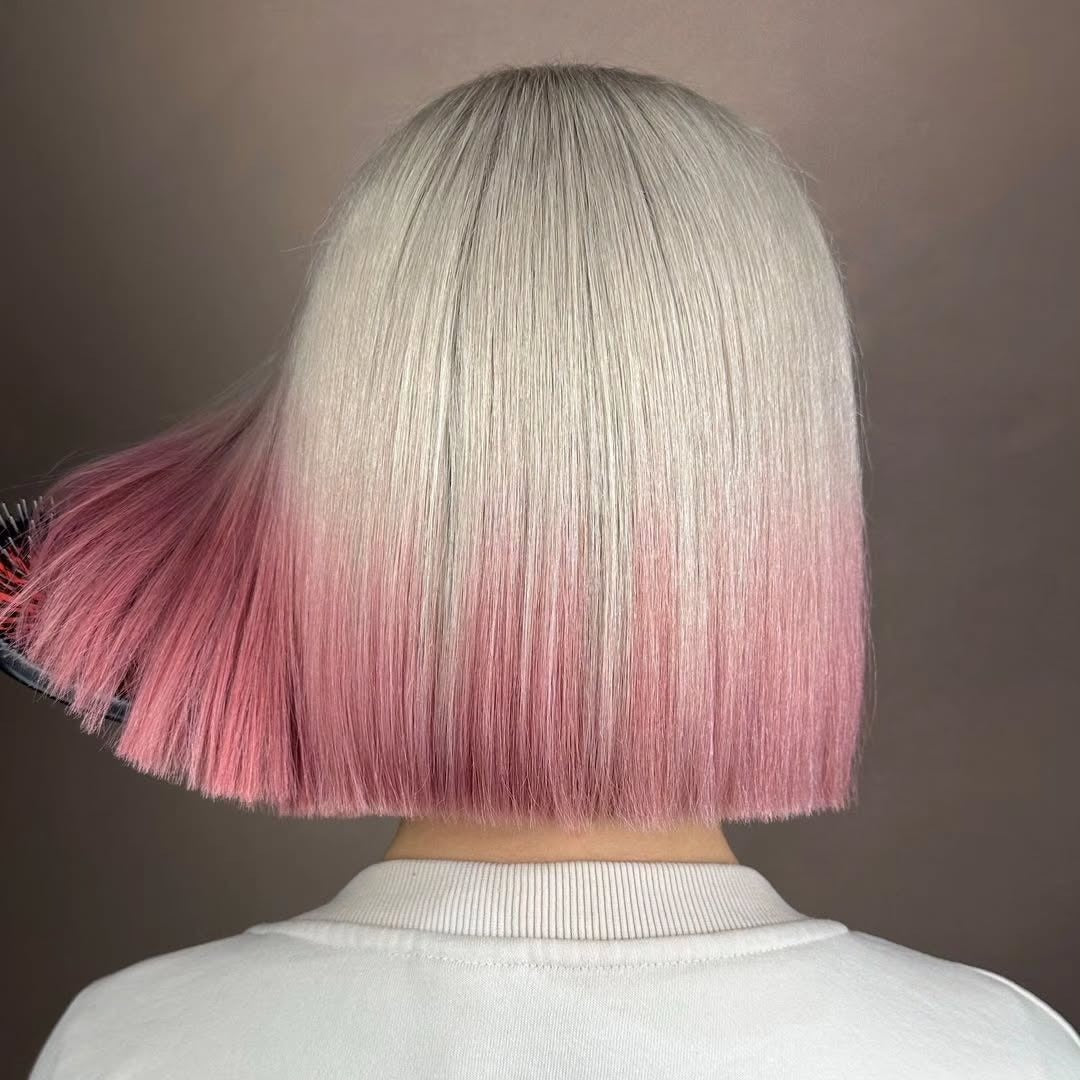 9. Platin- und Pastellrosa -Gradient Bob (glatte Frisuren)