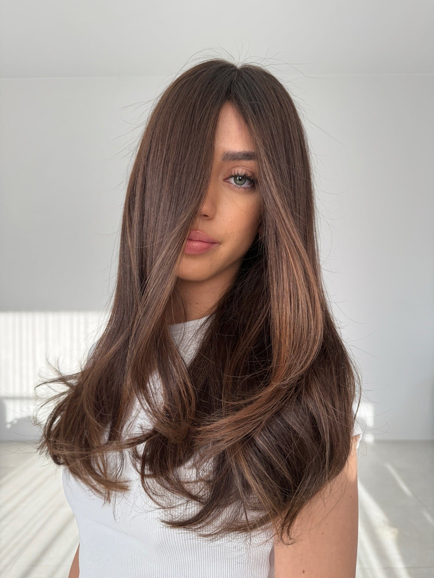 9. Warmes Sandbraun mit weichen Schichten (Sandbraune Haarfarbe)