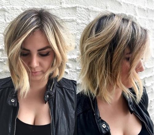 24 atemberaubende mittlere Bob-Frisuren zum Ausprobieren Asymmetrischer natürlicher blonder Bob