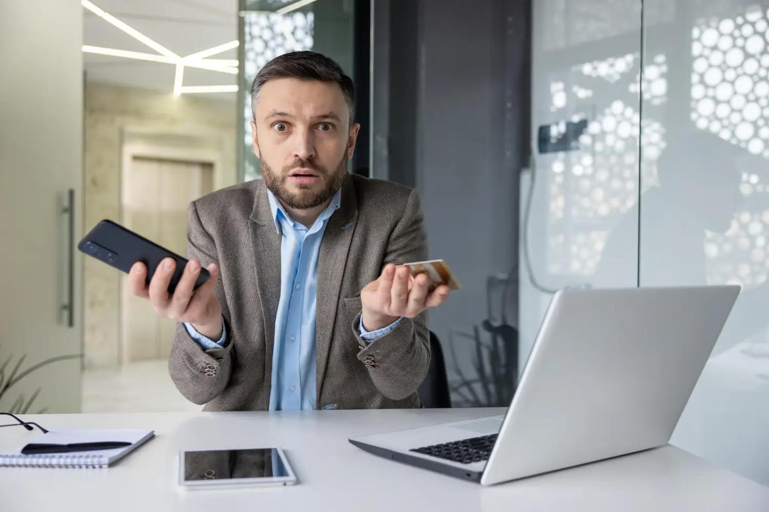 Werbung jederzeit mit Qmee (keine Mindestauszahlung)