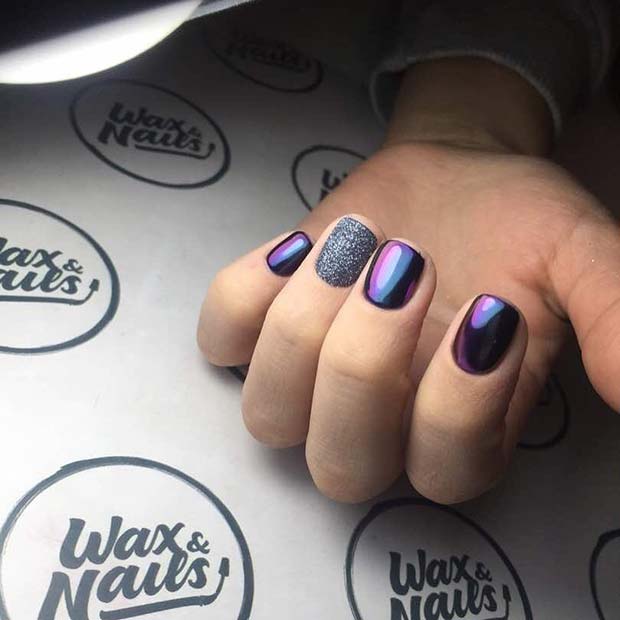 19 Glamouröse neue Nagelideen 2023 Chrom- und Glitzernageldesign für kurze Nägel