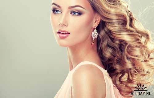 Frisur mit hellbrauner Haarmin