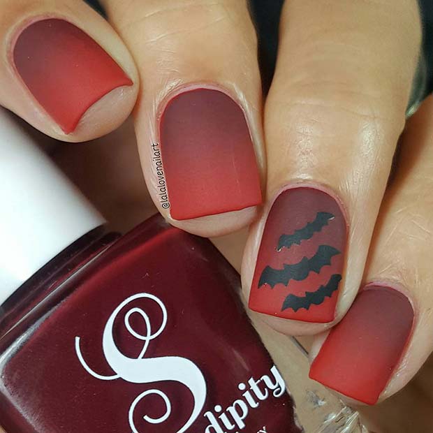 Vampy Halloween -Nägel mit Fledermäusen