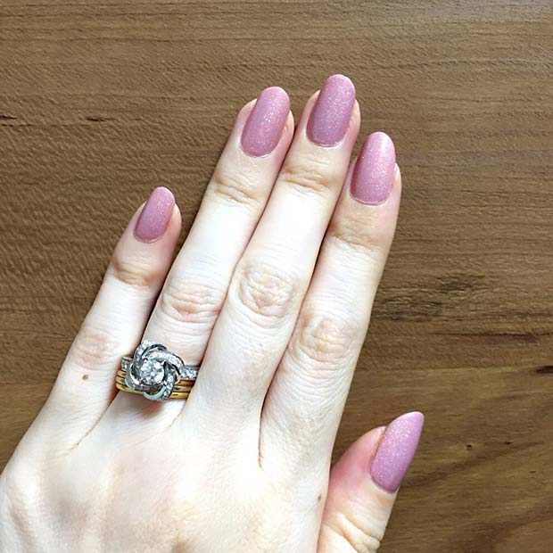 19 Glamouröse neue Nagelideen 2023 Hübsche rosa Glitzernägel