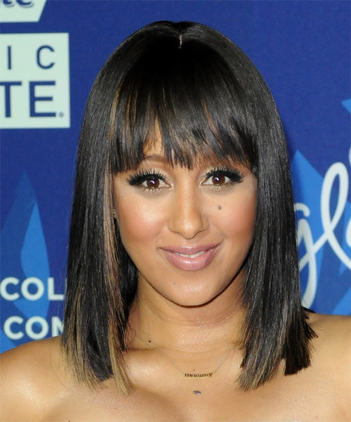28 trendige Bob-Frisuren für einen stilvollen Look Tamera-Mowry-Medium-Straight-Bob-Frisur
