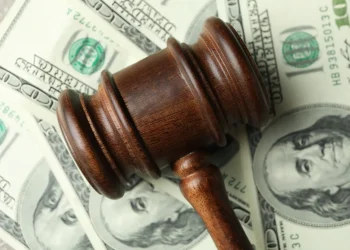 Warum Ihr 401 (k) eine Falle ist: 6 Auszahlungsstrategien, um eine Strafe von 50% zu vermeiden (IRS genehmigt)