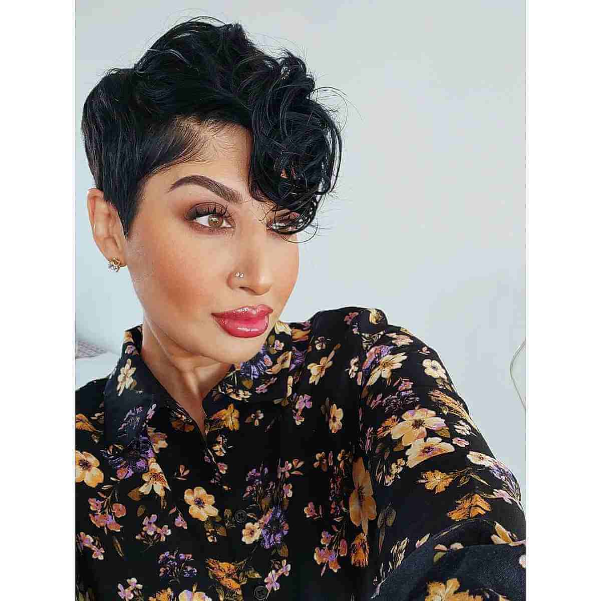 Ein ungleichmäßiger Pixie-Schnitt