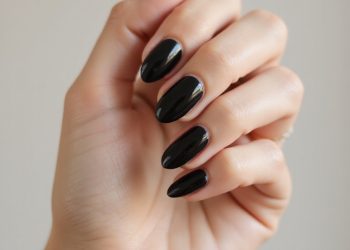 19 Black-Nails-Looks, die kühne, raffinierte Energie liefern