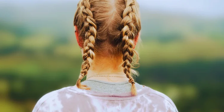 Wie das Flechten meiner Haare vor dem Schlafengehen meinen Morgen veränderte