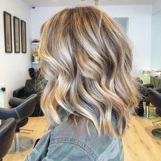 Geschichtter Lob für dickes Haar mit Balayage