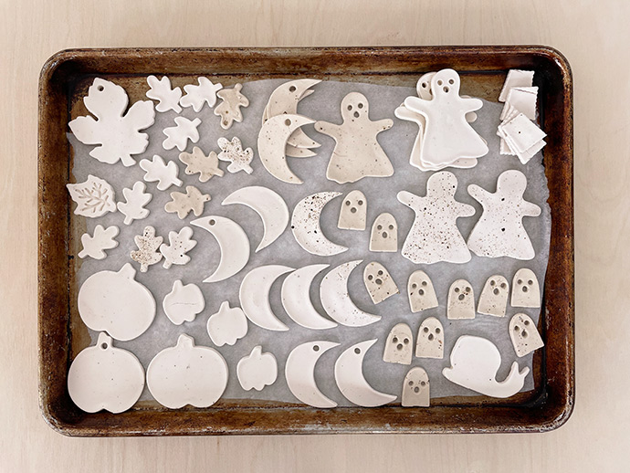 Wie man gesprenkulierte Keramikbackabler macht