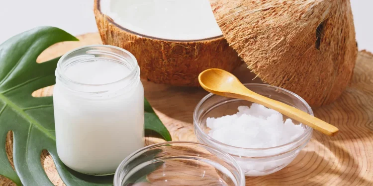 Ich machte zu Hause eine Kokosmilchhaarmaske (es dauerte nur 20 Minuten)