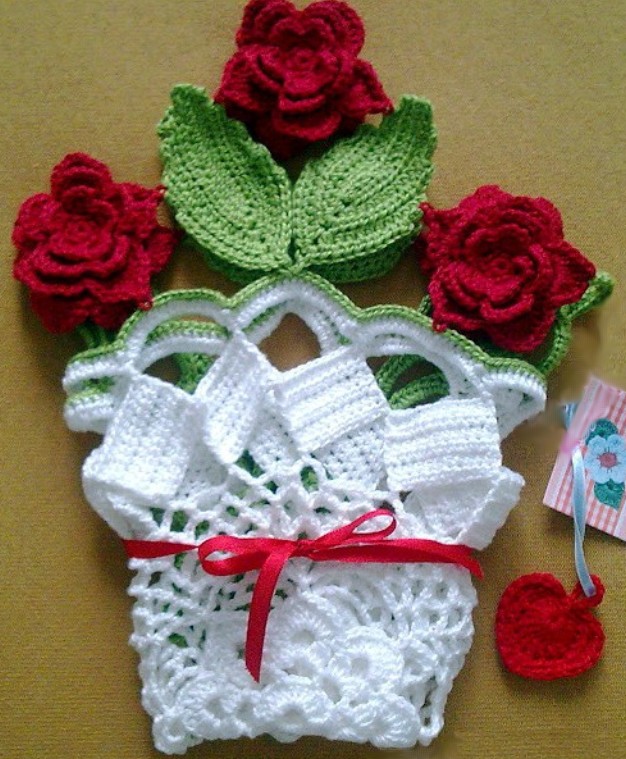 Häkelkernstück, das sich in einen Blumenstrauß 2 verwandelt 2