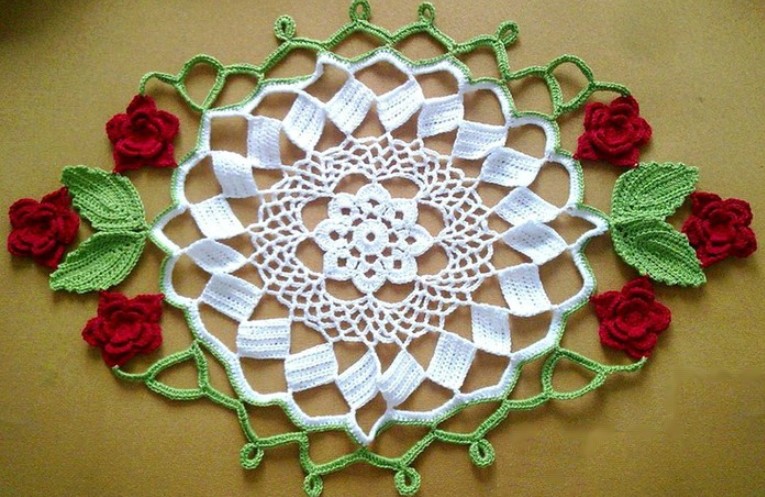 Häkelkernstück, das sich in einen Blumenstrauß verwandelt 3