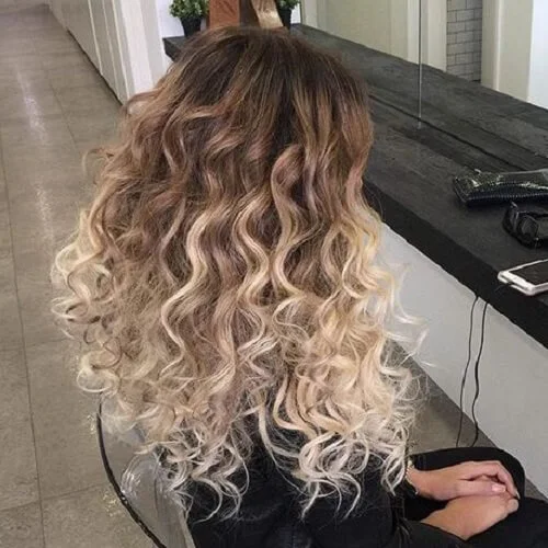 lockige Farbe verblassen