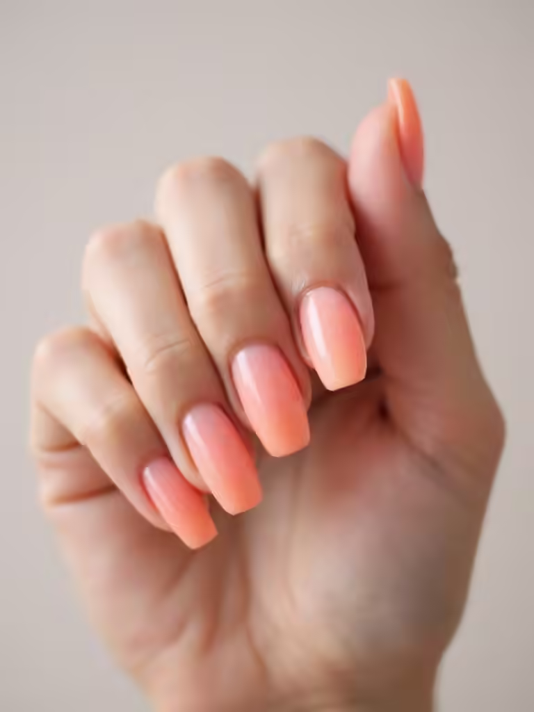 Taufrische Sorbet-Ombr-Nägel