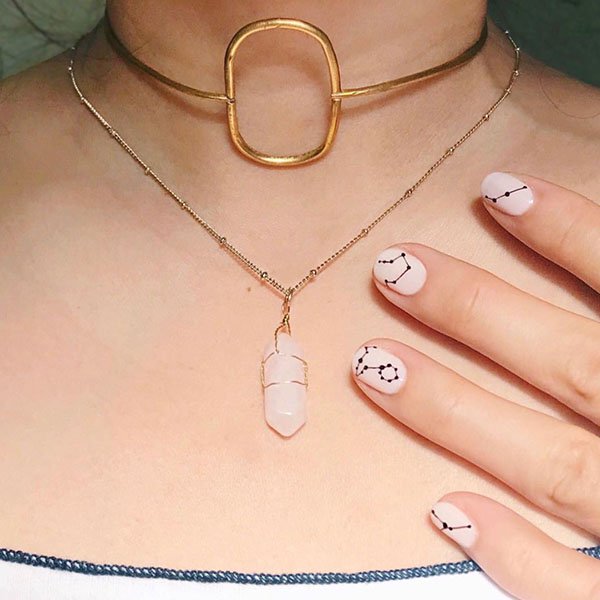 Elegante Astrologie -Nägel