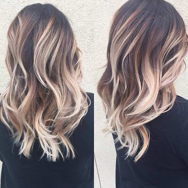 Blonde Balayage Highlights auf brünetten Haaren