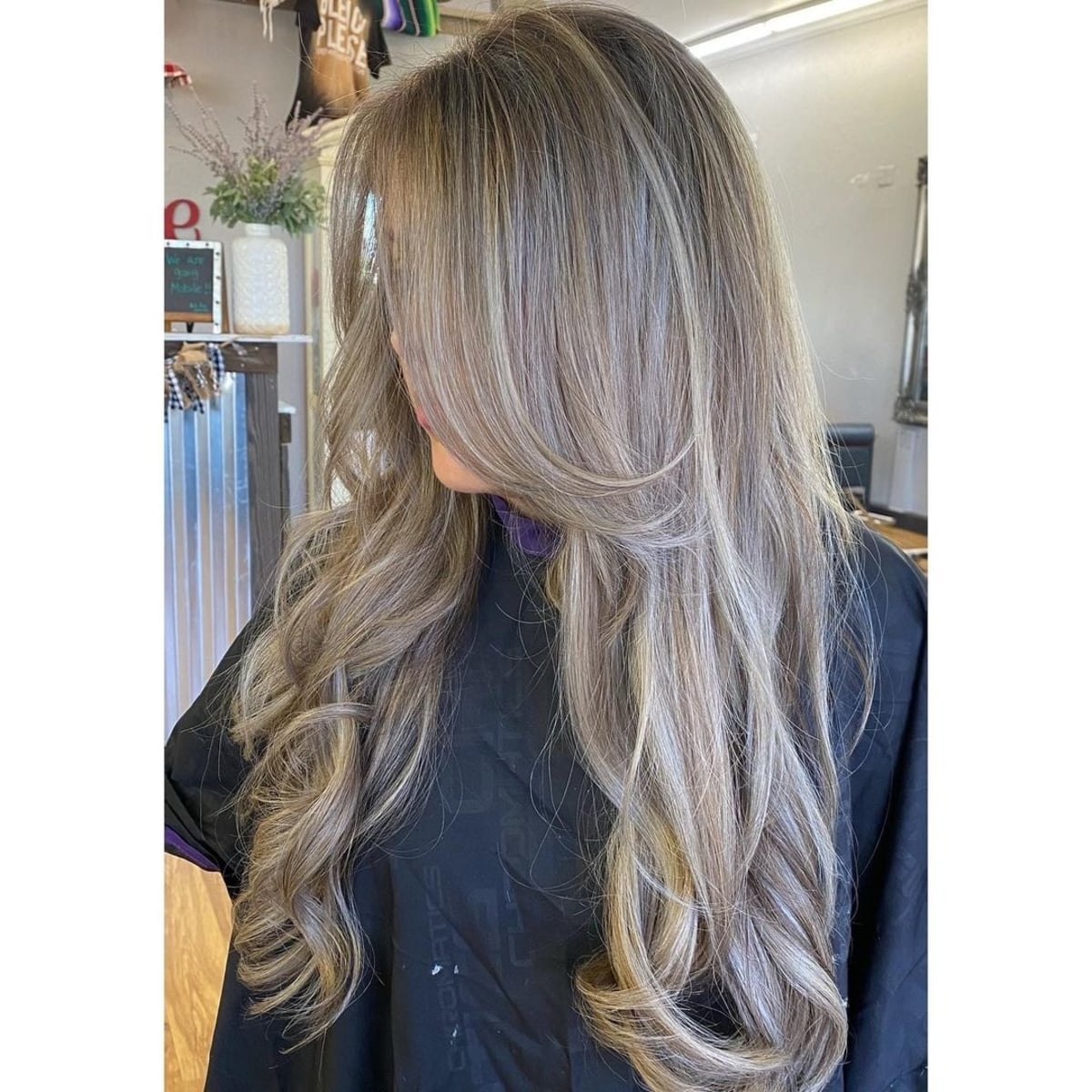 Umgedrehte Enden für längere Haare