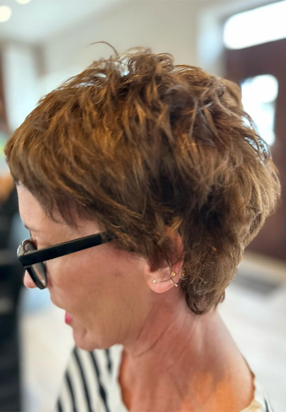 Kurzhaarschnitt für Frauen über 60, Pixie -Haarschnitt für Frauen über 60, Bixie -Haarschnitte für Frauen über 60, kurze Frisuren für Frauen über 60