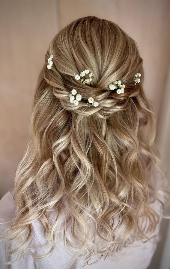 40 Hälfte nach oben Frisuren Die perfekte Balance der Raffinesse: Halb-up-Twist hinten