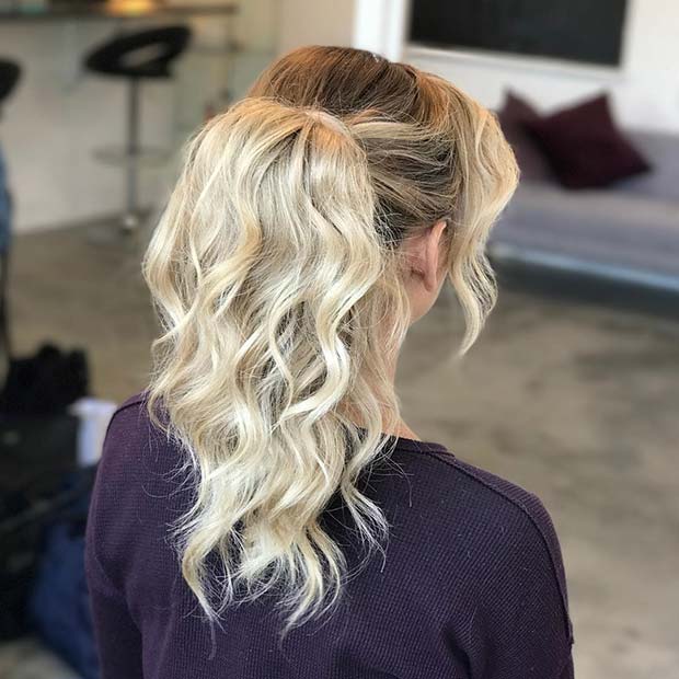 18 elegante Pferdeschwanzfrisuren für besondere Anlässe Strukturierter Pferdeschwanz für elegante Pferdeschwanzfrisuren