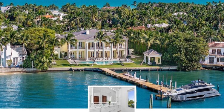 Direkter intracoastales Haus mit 6 Schlafzimmern mit tiefem Wasserdock (15.994 m²))