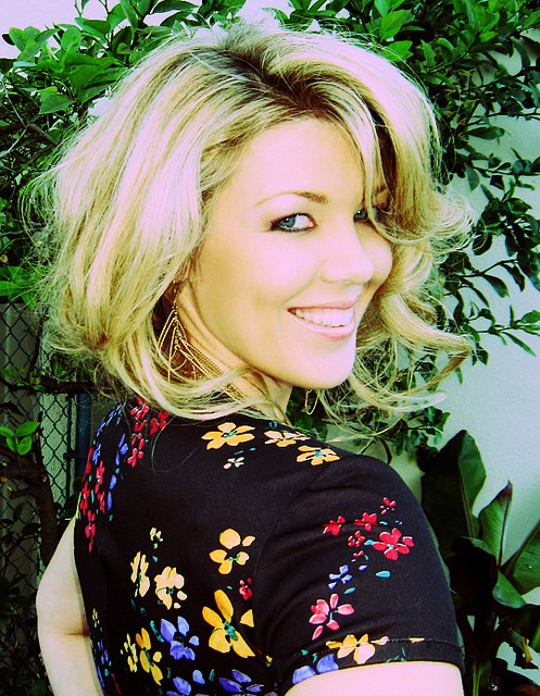 Schulterlanger umgekehrter Bob