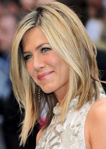 Eine umgekehrte Bob-Frisur mit Linie