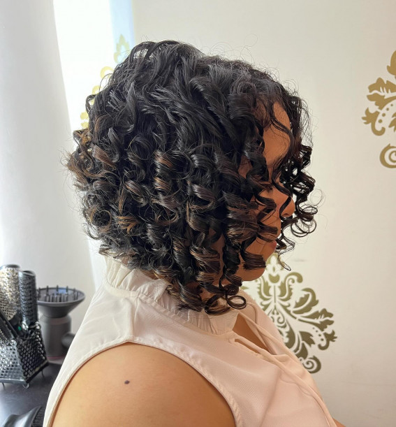 Curly Inverted Bob, Inverted Bob, Curly Frisur, Curly Hair Haircut