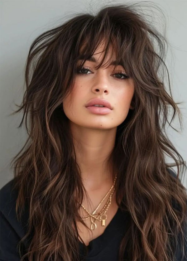 langer zotteliger Haarschnitt mit Pony, zotteligen Haarschnitt mit Pony, langer Shag -Haarschnitt, zotteliger Haarschnitt mit Fransen