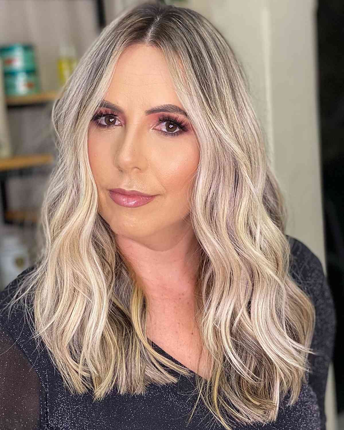 liebenswerte mittelwellige Haare