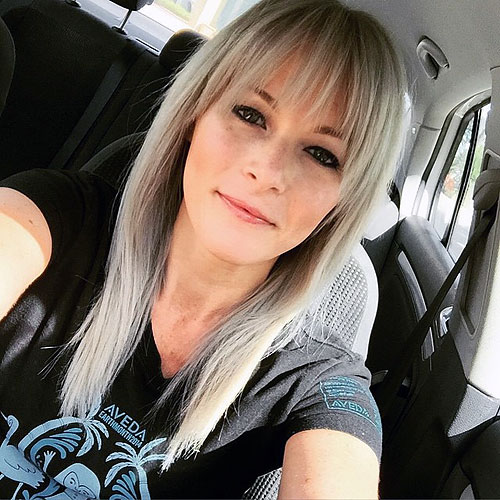 mittelschichtter Haarschnitt für dünnes Haar