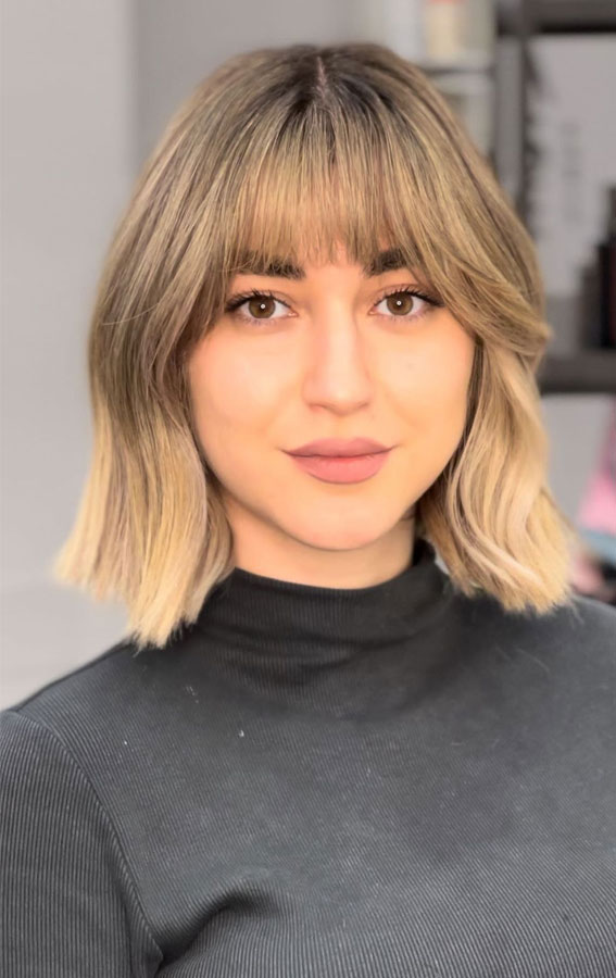 Mittelgroßer Bob mit Fransen, langer Bob mit Fransen, kurz mittelgroßer Bob mit Fransen, langer Bob mit Pony, Layered Bob mit Seitenknochen, mittlerer Bob mit Fransen, Bob mit Vorhang Pony, Long Bob mit Pony, Lob mit Pony