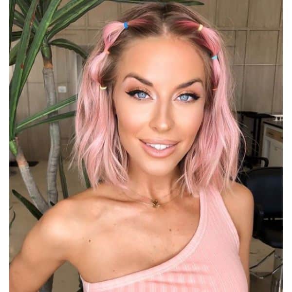 Mini -Blase Ponytails für mittelgroße Haare