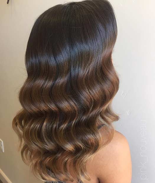 Weich subtile hellbraune Balayage Haare