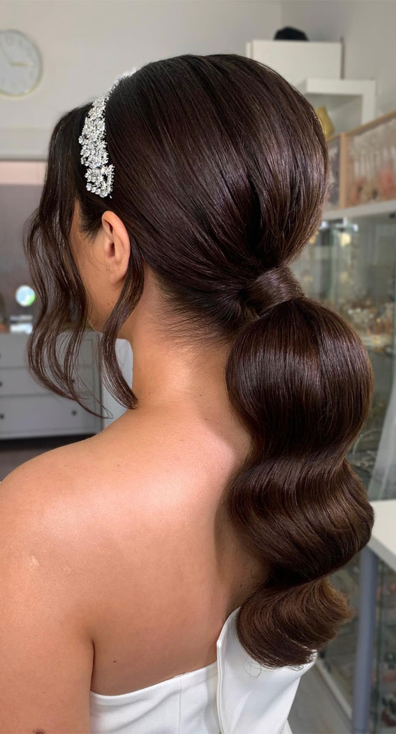 Pferdeschwanzfrisur, Pferdeschwanzfrisuren für Hochzeit, Pferdeschwanzfrisuren für schwarze Haare, Pferdeschwanzfrisuren Abschlussball, hohe Pferdeschwanzfrisuren, Pferdeschwanzfrisuren für Bräute, schläfrige Frühstücksschwanzfrisuren Frisuren