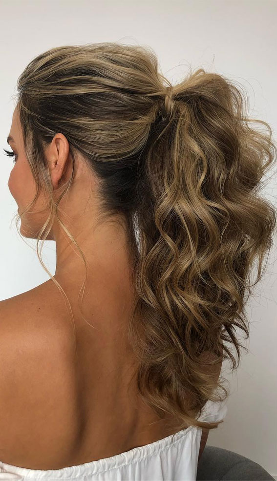 Pferdeschwanzfrisur, Pferdeschwanzfrisuren für Hochzeit, Pferdeschwanzfrisuren für schwarze Haare, Pferdeschwanzfrisuren Abschlussball, hohe Pferdeschwanzfrisuren, Pferdeschwanzfrisuren für Bräute, strukturierte Pferdeschwanzfrisuren Frisuren