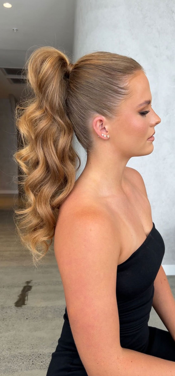 Pferdeschwanzfrisur, Pferdeschwanzfrisuren für Hochzeit, Pferdeschwanzfrisuren für schwarze Haare, Pferdeschwanzfrisuren Abschlussball, hohe Pferdeschwanzfrisuren, Pferdeschwanzfrisuren für Bräute, strukturierte Pferdeschwanzfrisuren Frisuren