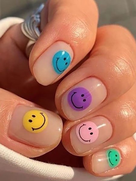 Regenbogen Smiley Gesichter Nagelkunst