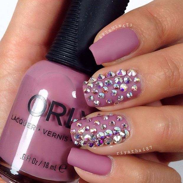 Instagram / Riyathai87