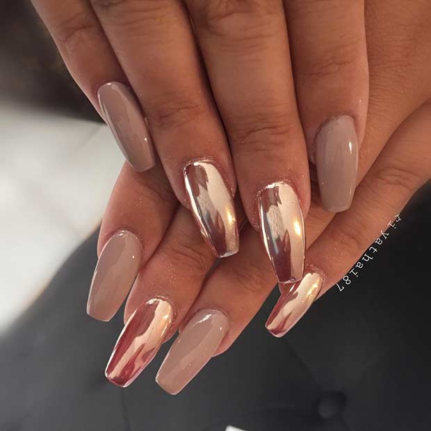 20 trendige metallische Nageldesigns, die jetzt kopiert werden können Neutrales und roségold metallisches Nagelkunstdesign