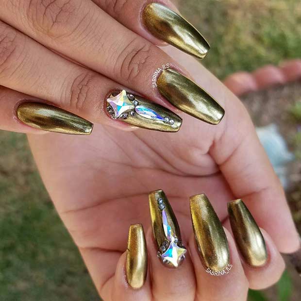 20 trendige metallische Nageldesigns, die jetzt kopiert werden können Metallic Dark Gold Sargnägel