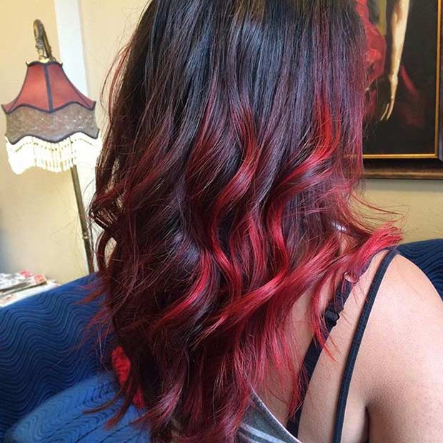 Helles lebendiges rotes Ombre Haare