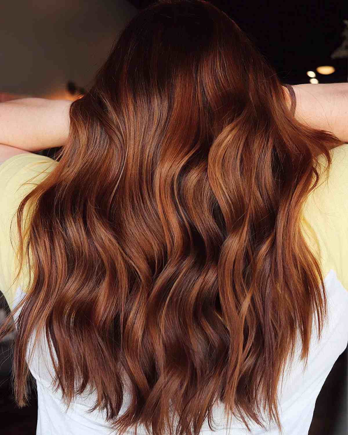 Sexy wellige rotbraune Balayage
