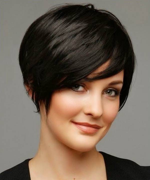 Kurze Frisuren für Frauen mit dickem Haar 3-min