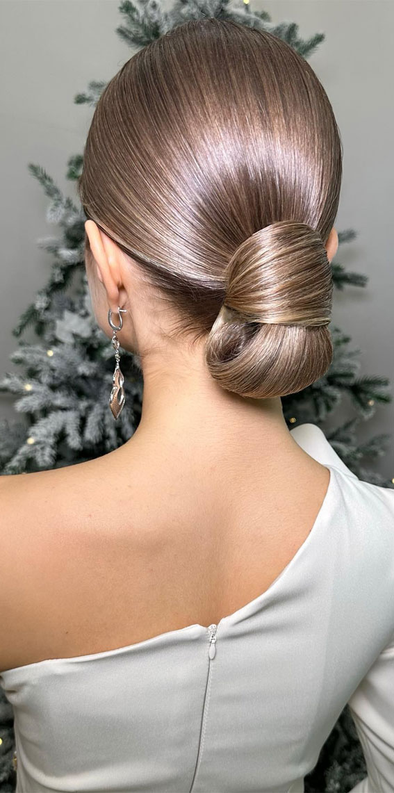 schlanke Hochsteckfrisur, elegante Hochsteckfrisuren für lange Haare, elegante Hochsteckfrisuren für mittelgroße Haare, schlanke Hochsteckfrisuren für Hochzeit