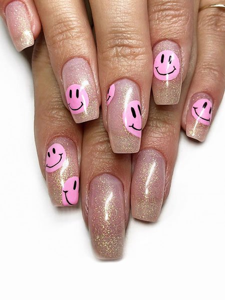 20 entzückende rosa Nägel werden Sie lieben Smiley Face Nagelkunst
