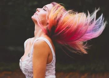 Die statische Aufladung im Winter ruinierte meine Haare – das hat schnell geholfen