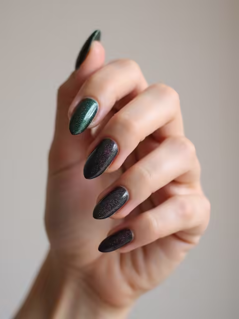 Samtiger, magnetischer Katzenaugen-Schimmer